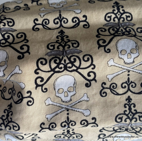 Zippered Fabric Pouch SKULL & CROSS BONES